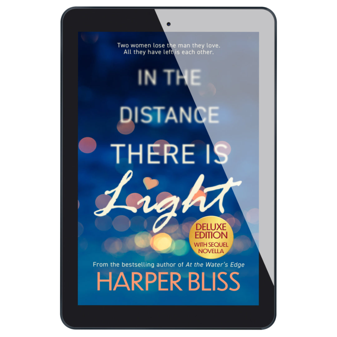 In the Distance There Is Light - Deluxe Edition (EBOOK)